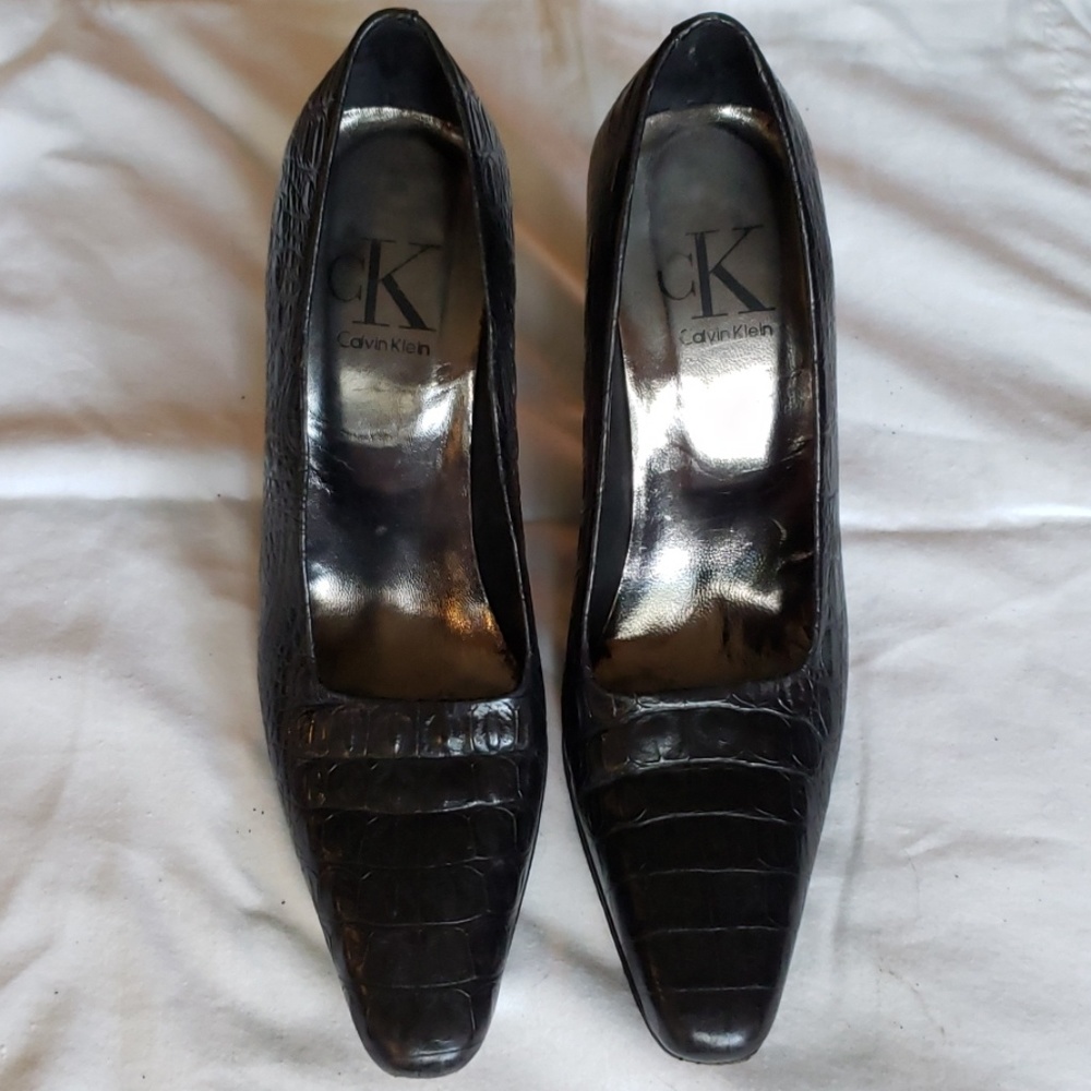 Calvin Klein black leather reptile texture heels